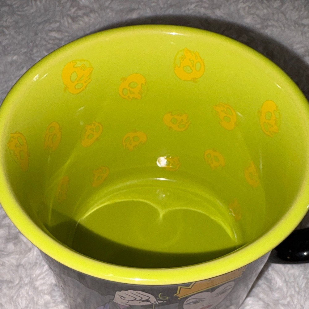 Disney Evil Queen Mug - Picture 5 of 5